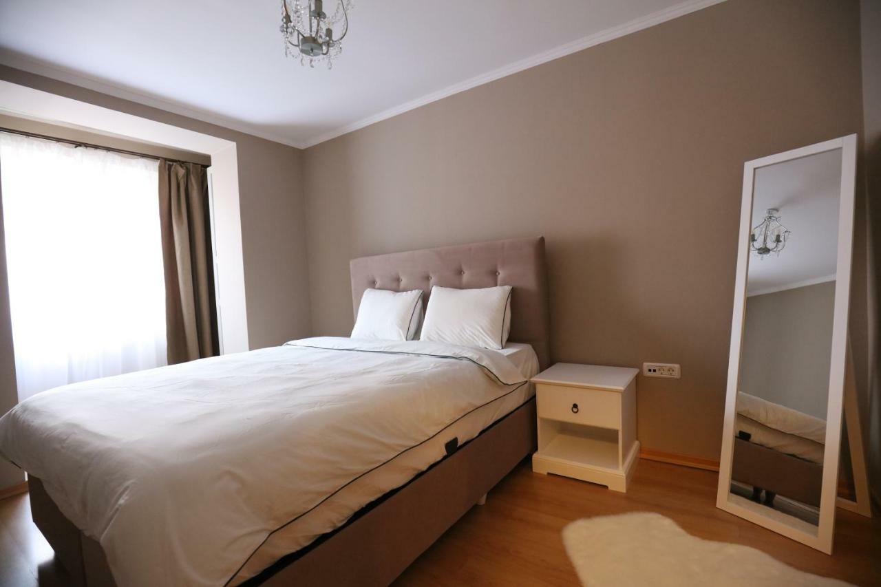 Old Square Apartments 5 Timisoara Exterior photo